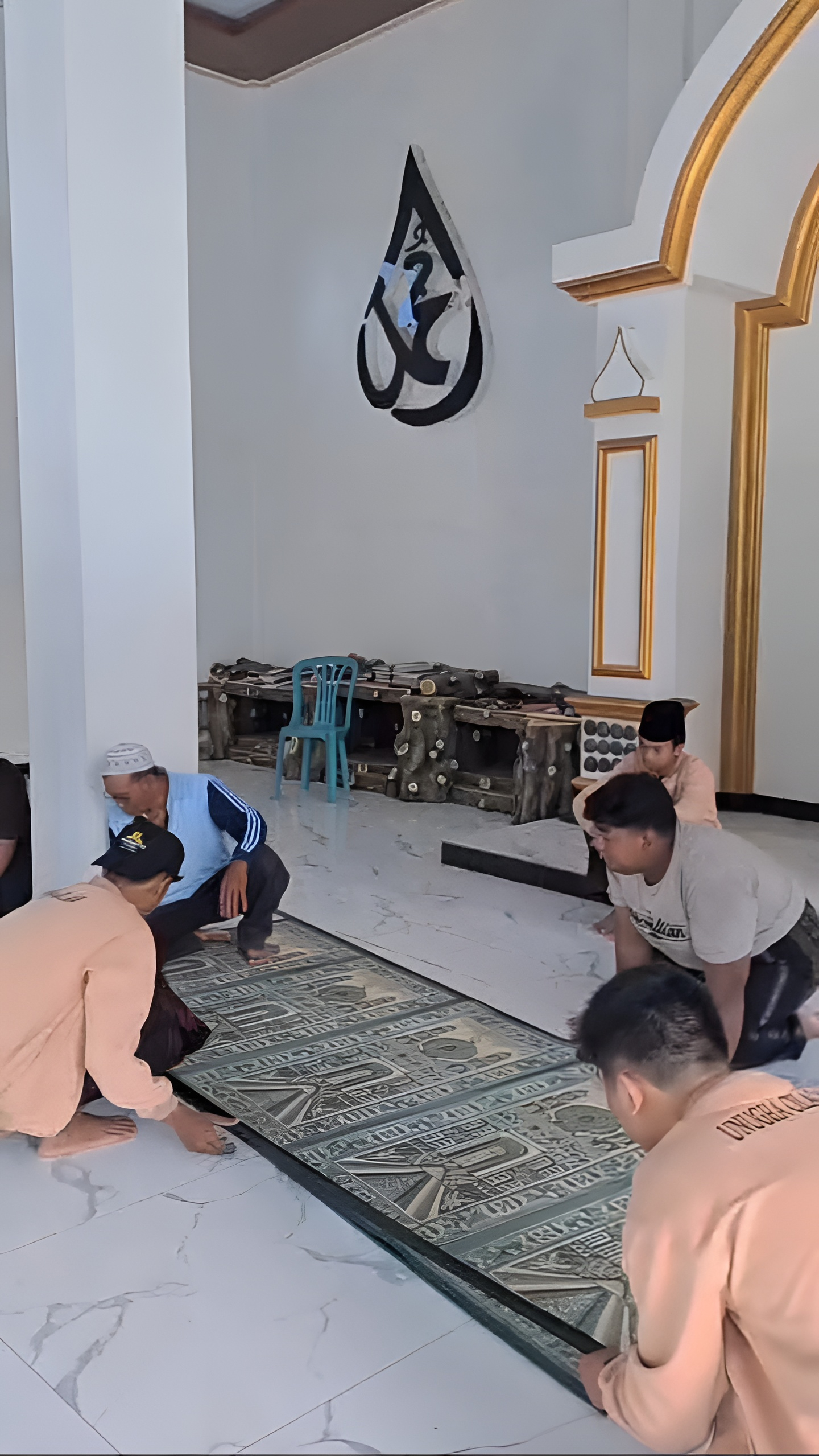 Pembuatan Shaf di Masjid Baitussalam