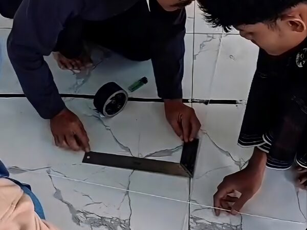 Mahasiswa Unugha Melaksanakan Rashdul Qiblat di Masjid Baitussalam