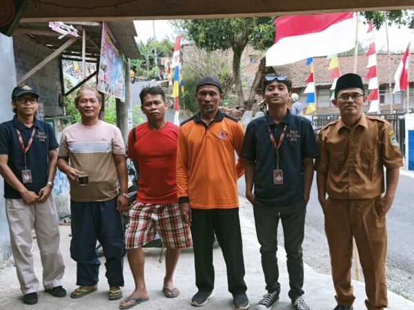Peran Aktif Mahasiswa KKN UNUGHA sebagai Tim Juri dalam Lomba Kebersihan Desa dalam rangka HUT RI Ke-81